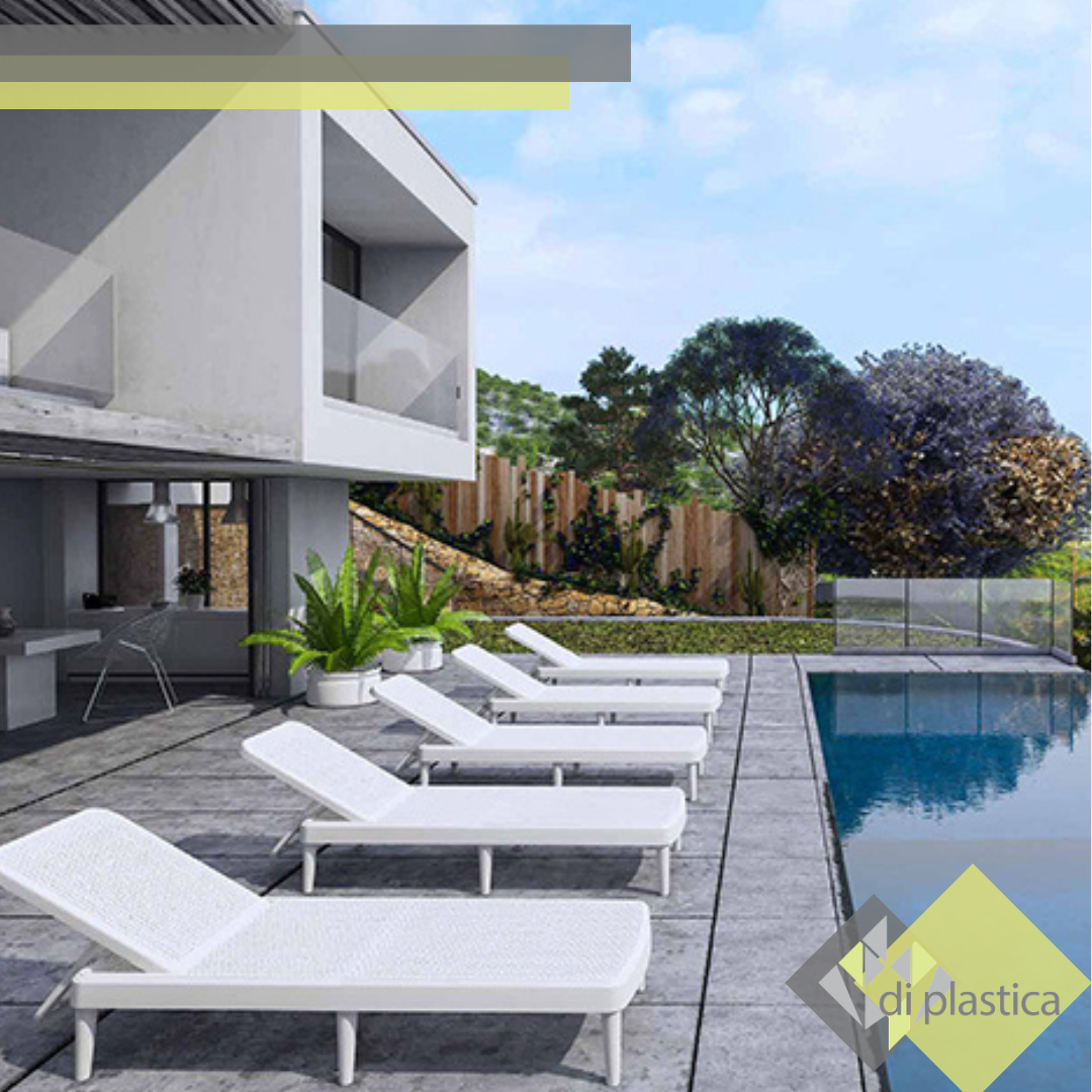 Camastros Económicos: Semana Santa en la Piscina