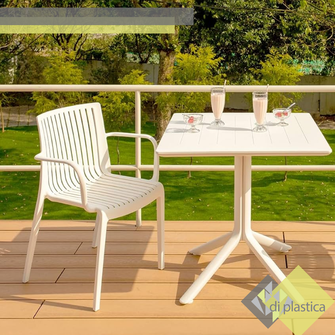 Mesas Pequeñas para Terraza: Practicidad y elegancia en un mismo espacio