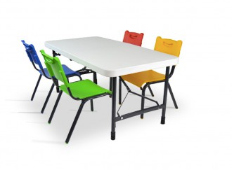 silla y mesa infantil