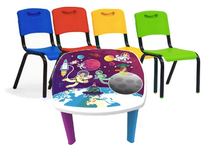 sillas y mesas para niños